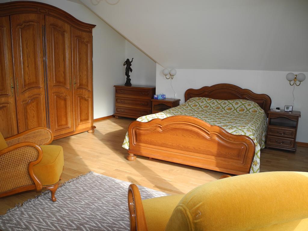 Au Pied Du Chateau Lichtenberg Pokoj fotografie